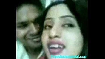 Desi Girl Fuck With Her Boy Friend - XVIDEOS.COM